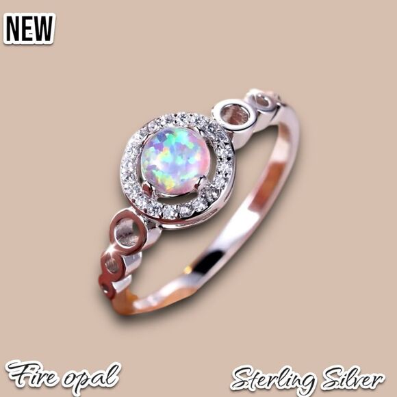 New .925 White Fire Opal Round CZ Crystal Vintage Wedding Engagement Ring - Picture 4 of 9